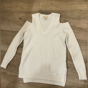MICHAEL Michael Kors Cream Cold-Shoulder V-Neck Sweater